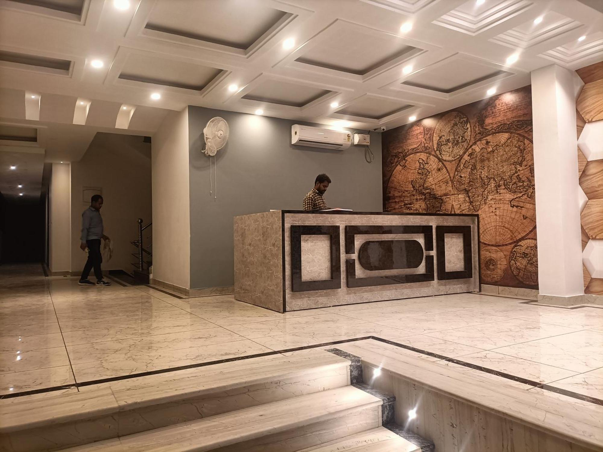 Hotel Vista Premium Tark A Family Hotel Near Igi Airport Delhi Nova Deli Exterior foto